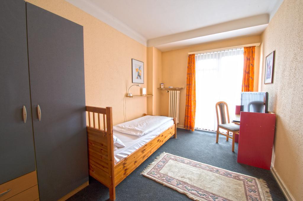 Hotel Continental Saarbrucken Ruang foto